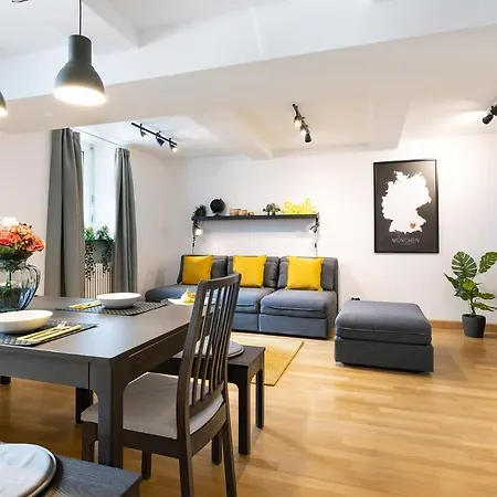 Marienplatz 2 Bedrooms Living Kitchen Διαμέρισμα