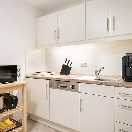 Marienplatz 2 Bedrooms Living Kitchen * Μόναχο