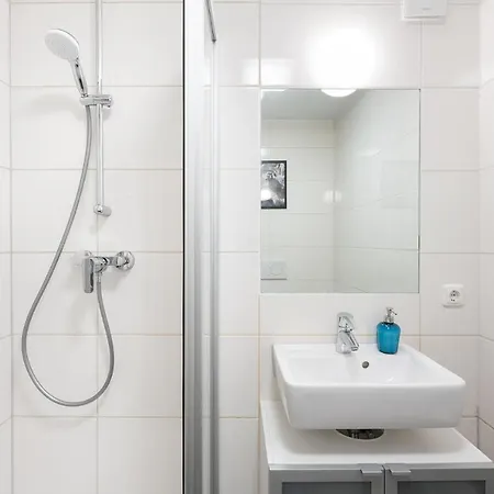 Apartment Marienplatz 2 Bedrooms Living Kitchen